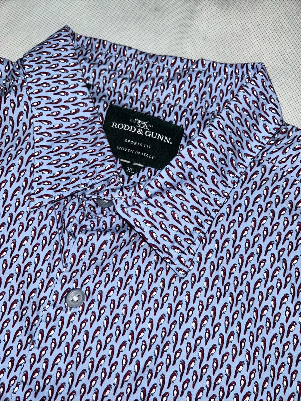 Rodd & Gunn parrot pattern, short sleeve button up shirt, size XL